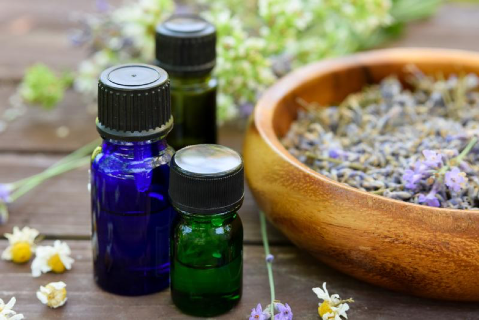 What Should Moms Have in Their Holistic Health First Aid Kit?